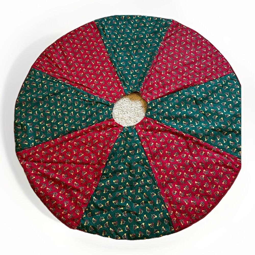 VTG Handmade Christmas Tree Skirt French Horn Print Patchwork Red Green 46”